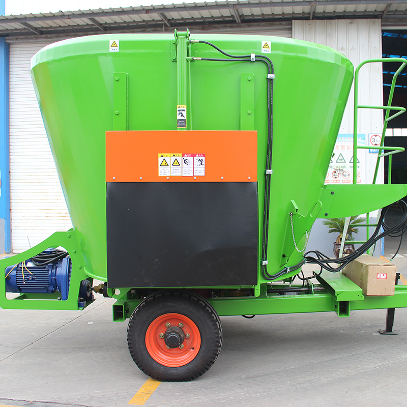 8m³ Vertical Traction Mixer