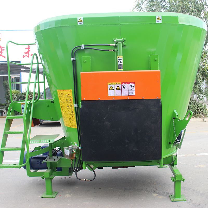 6m³ Vertical Feed Mixer 