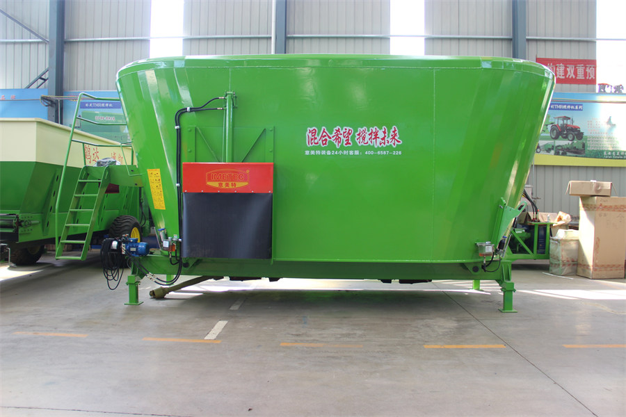 Hay Feeder for Cows